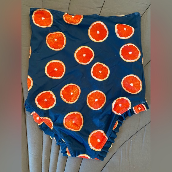 Kortni Jeane pinup swim bottoms grapefruits size 10/11 girls - Picture 2 of 2